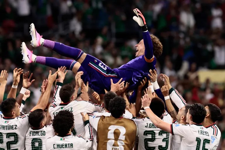 epa13062614 Guillermo Ochoa (above) of Mexico celebrates a goal during the FIFA World Cup 2026 group stage match Czech Republic against Mexico in Mexico City, Mexico, 24 June 2026. EPA/JOSE MENDEZ