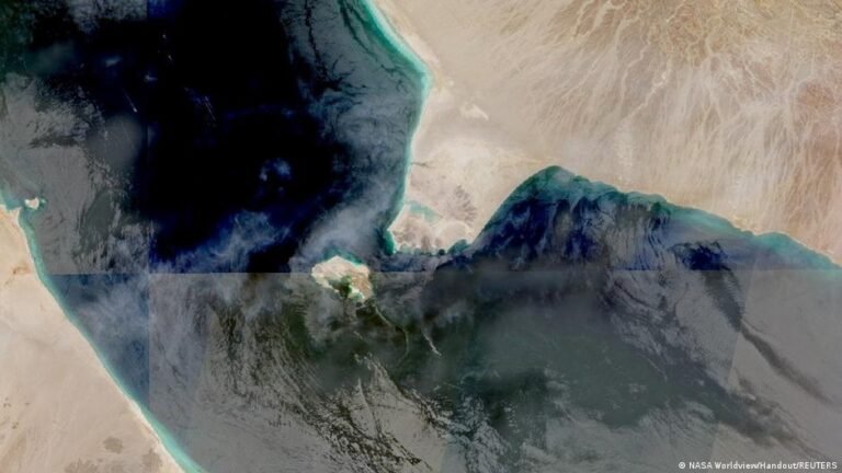 تراجع الملاحة بالبحر الأحمر بعد هجوم الحوثيين على السعودية